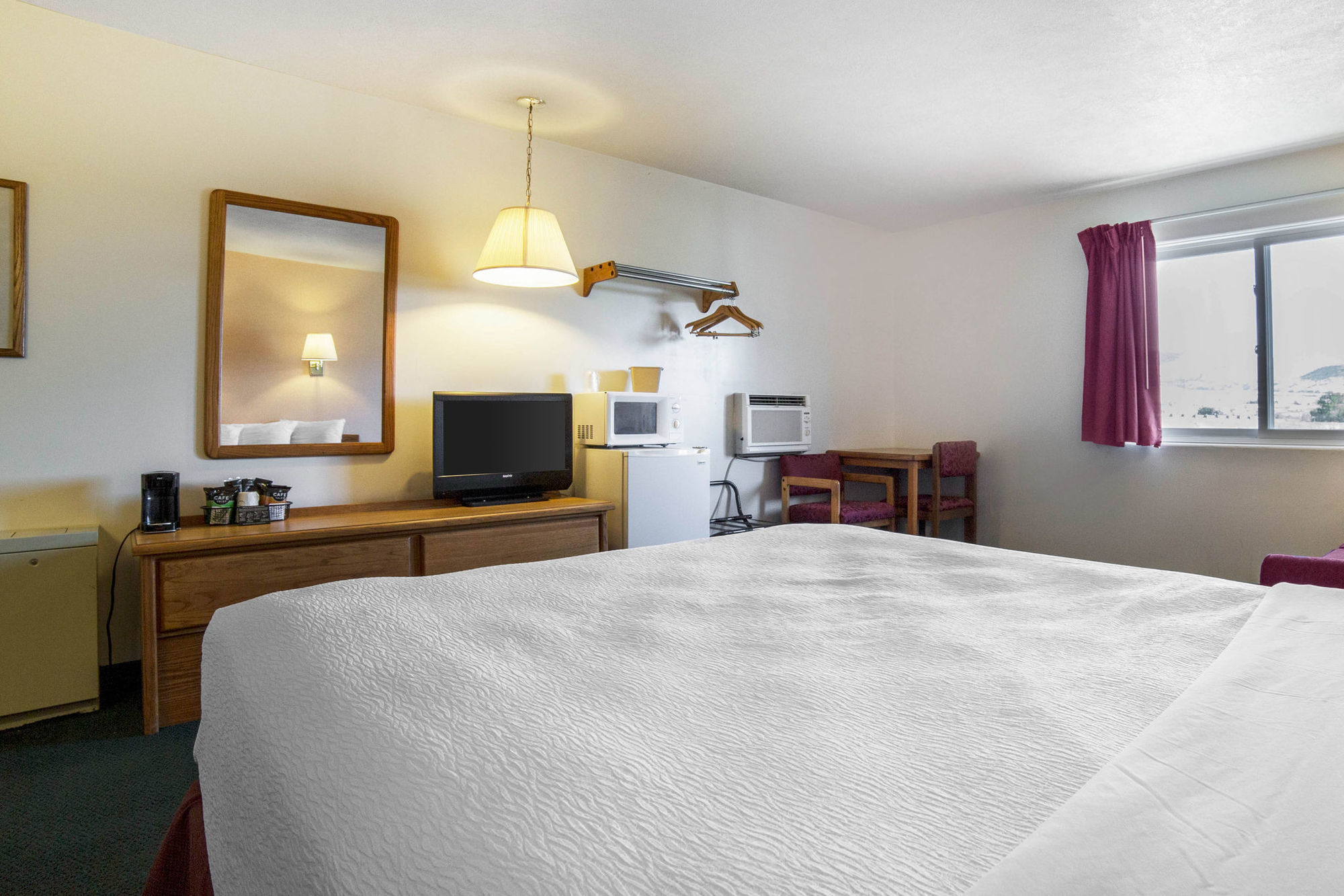 Rodeway Inn Whitehall Zimmer foto